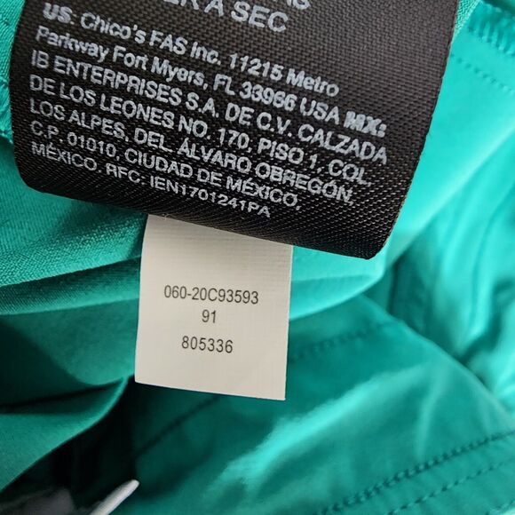 Chicos Zenergy Pants Size 000 US 0 UPF Convertible Crop Cargo Green Roll Pull On - Picture 9 of 9